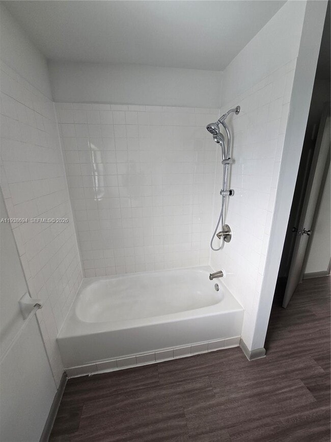 Building Photo - 2050 Oleander Blvd