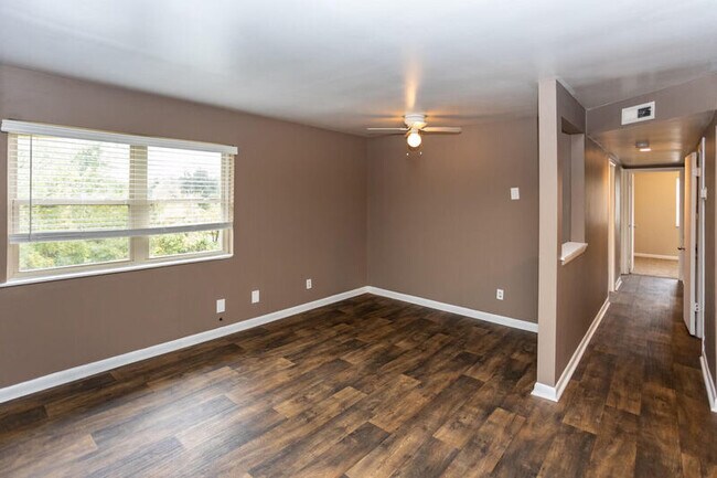 Building Photo - 2627 Wimpole Ave