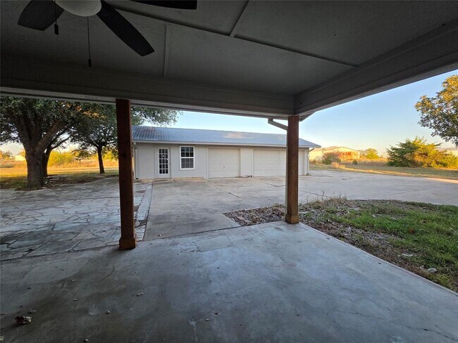 Building Photo - 9506 Schmidt Ln