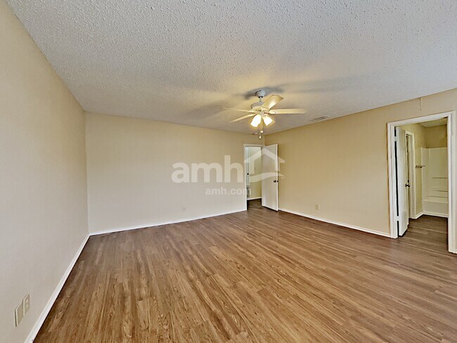 Building Photo - 8131 Cheryl Meadow Dr