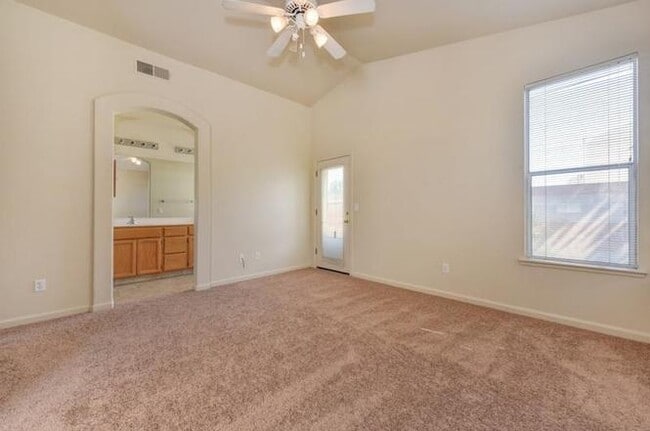 Building Photo - 4bed | 2bath | 1715SF | 2 Car Garage | Single Story | Tenant pays $190 monthly for WS&G