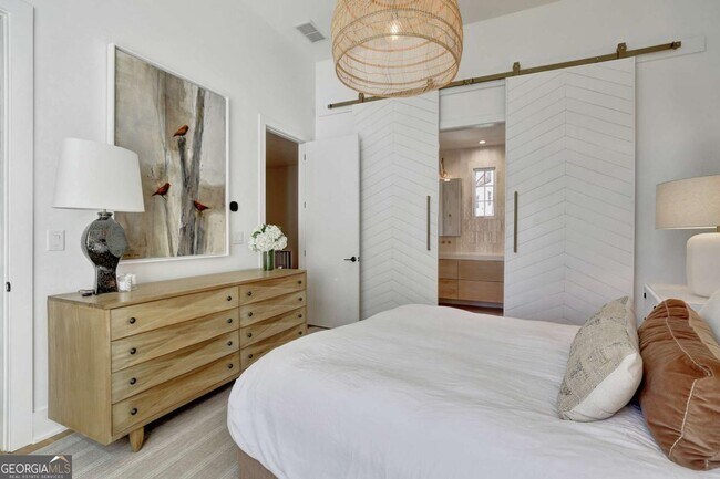 Building Photo - 118 Gainey Ln