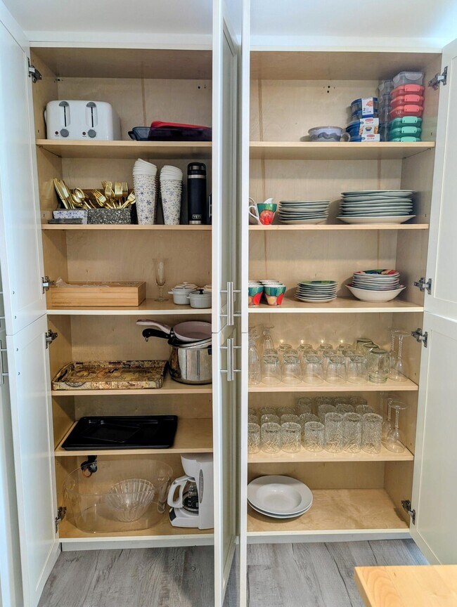 Building Photo - 708 Rambling Dr Cir