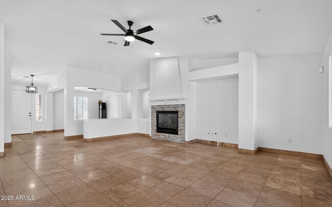 Building Photo - 7742 E Los Gatos Dr
