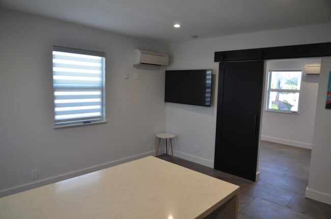 Building Photo - 3808 FL-5