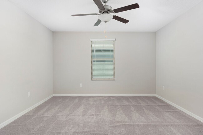 Building Photo - Spacious 5-Bed Touchstone Home – Primary Suite Downstairs, 2-Car Garage