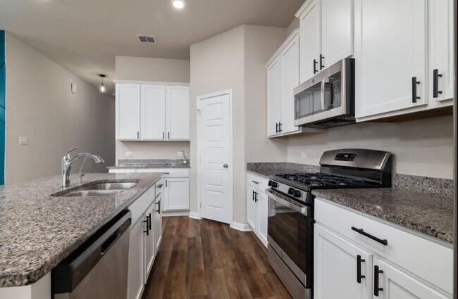 Building Photo - "Spacious 4-Bedroom Home in Converse with ...