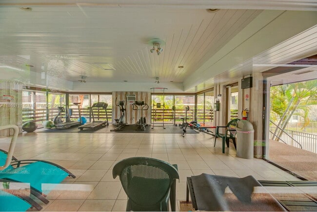 Building Photo - 7477 SW 82nd St