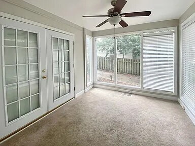 Building Photo - Fully Furnished 4BR Bungalow in Prime Forest Dr Location