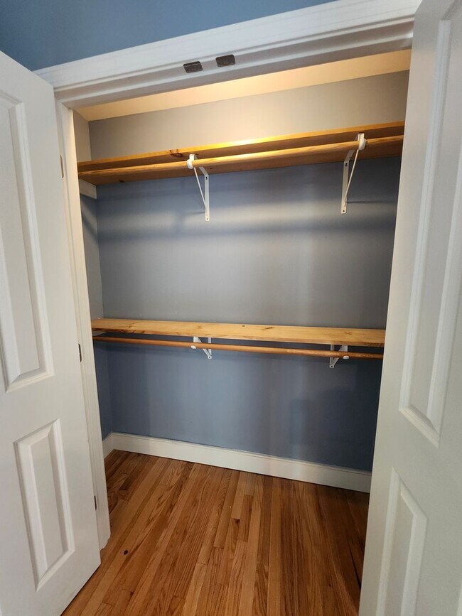 Building Photo - Oversized 3-Bedroom Duplex for Rent – $3,000/Month