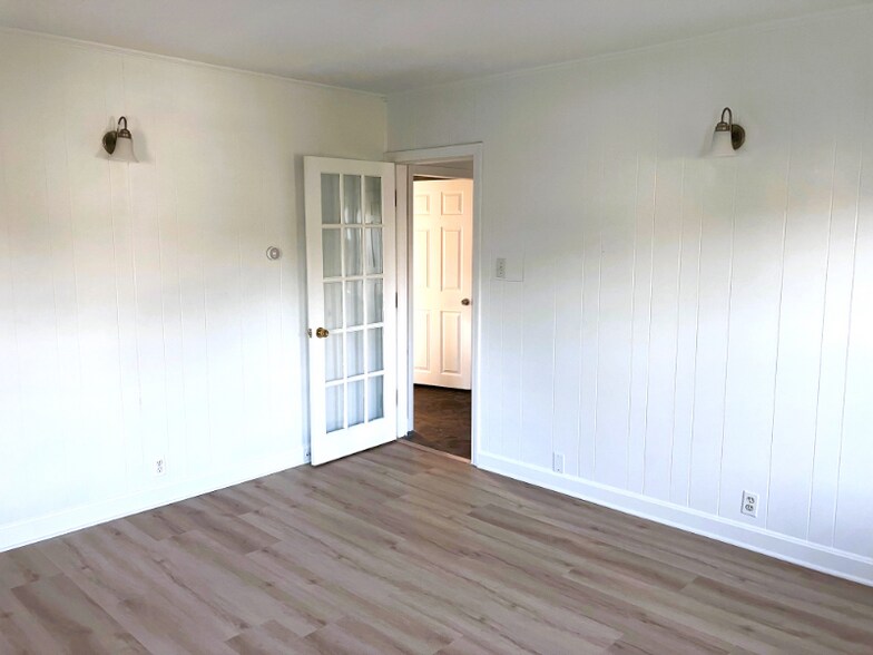 Building Photo - 17 Prospect St