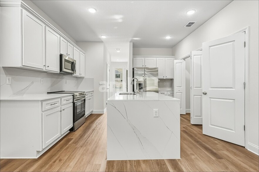 Building Photo - 97001 Blackrock Cv Wy