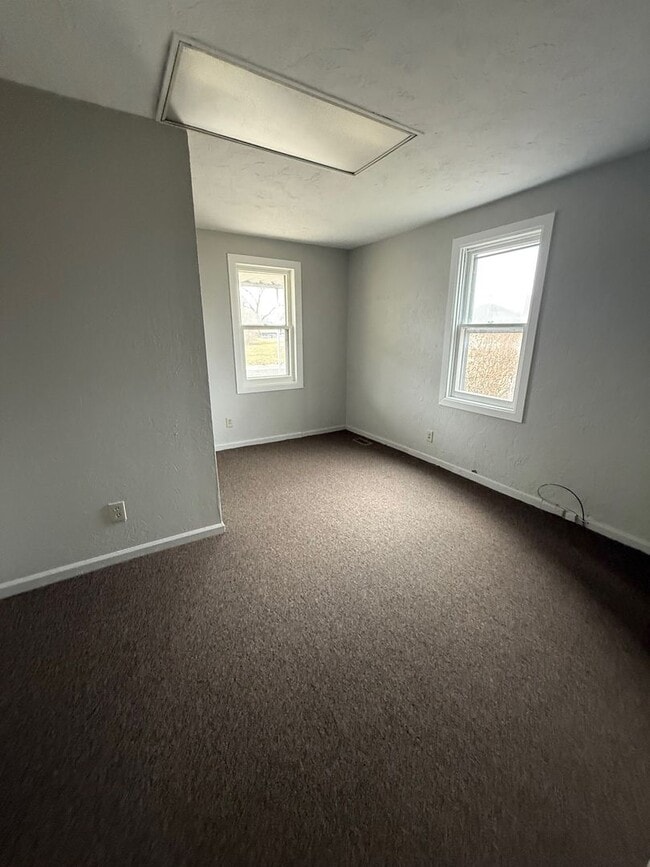 Building Photo - 3 Bedroom Home - Daleville