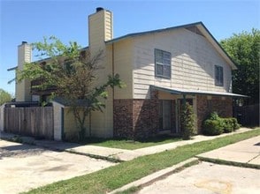 Building Photo - 3706 Charolais Dr