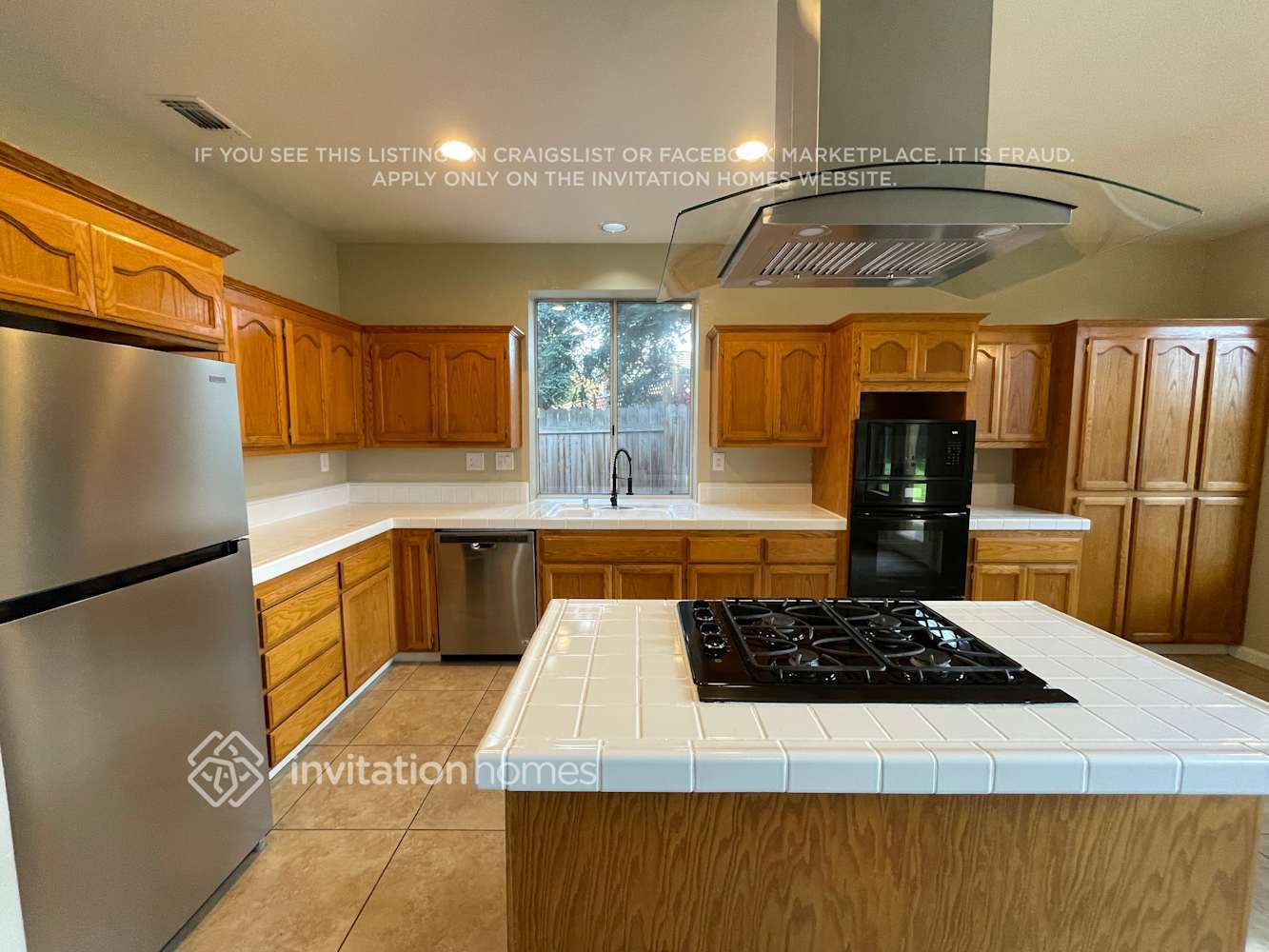 Building Photo - 869 Lariat Loop