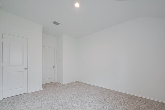 Building Photo - 27306 Sunterra Village Dr