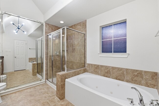 Building Photo - 3209 Clearview Cir
