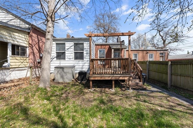 Building Photo - 6204 Clayton Ave