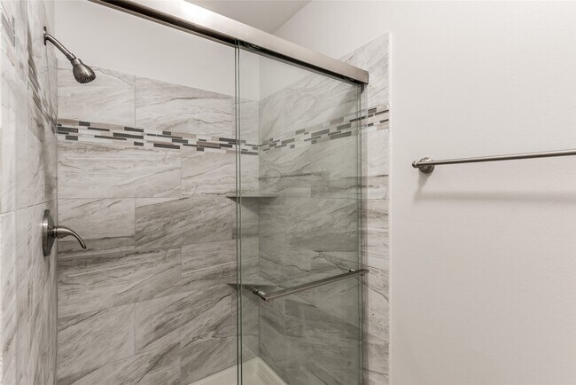 Building Photo - 1722 Redwing Bluff Dr