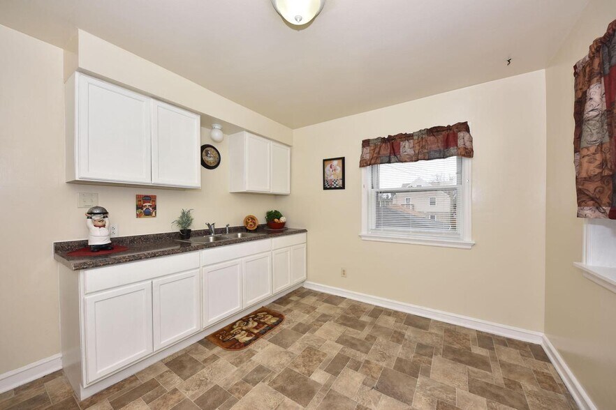 Building Photo - 3806 N 52nd St