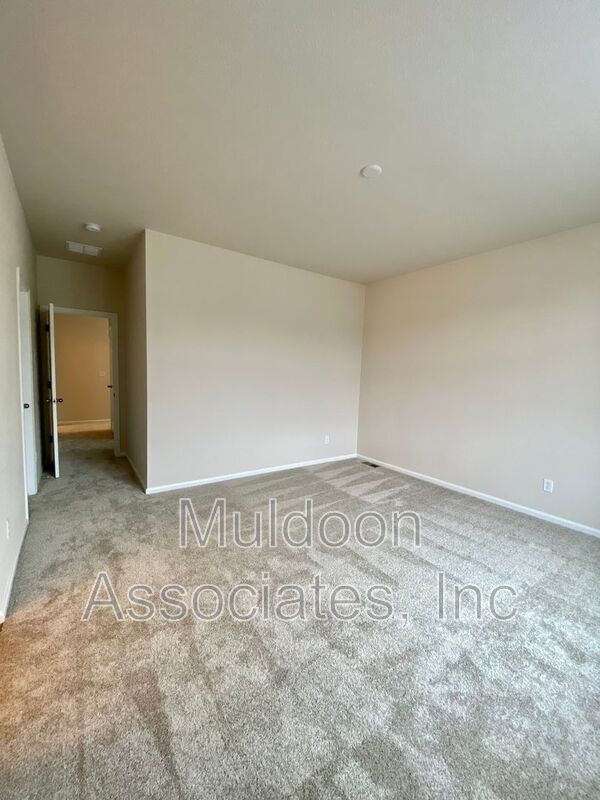 Building Photo - 8739 Scarborough Dr