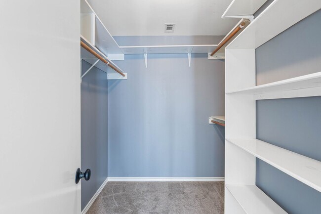 Building Photo - 11085 Jake Pearson Rd