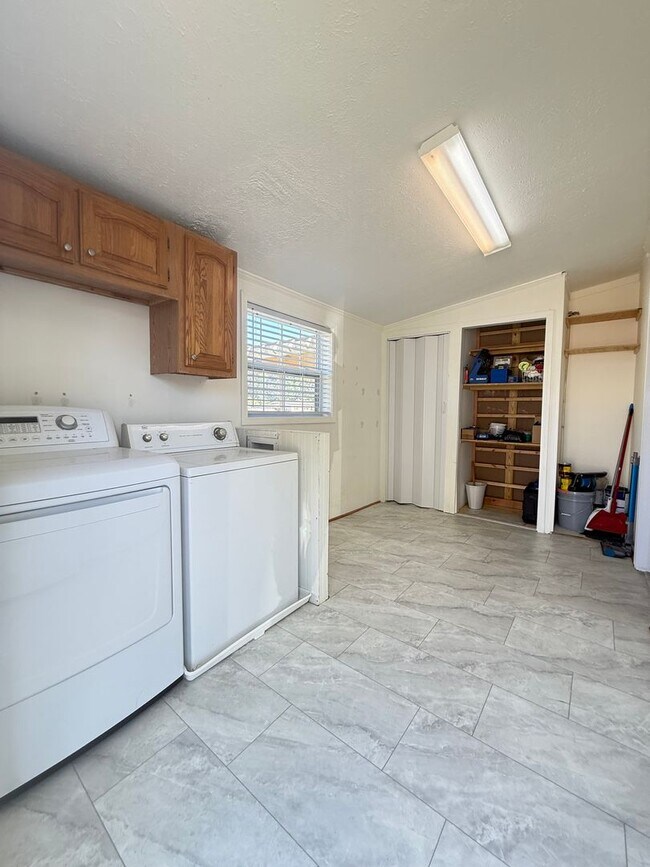 Building Photo - 3 Bed 2 Bath in Almo
