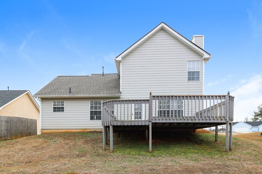 Building Photo - 248 Kings Cove