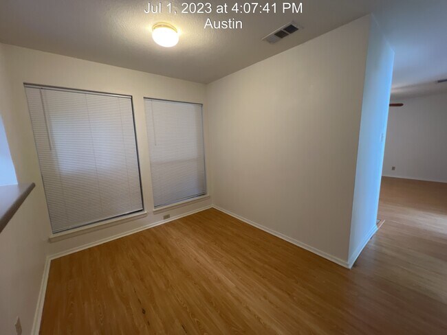 Building Photo - 3115 Helms St