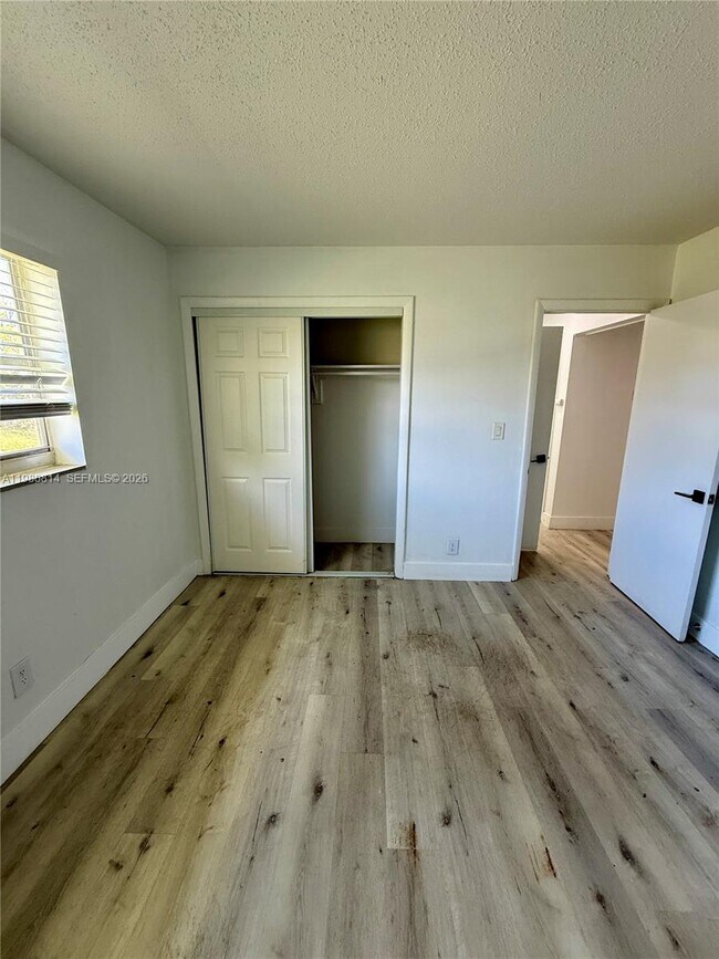 Building Photo - 841 SW 74th Terrace