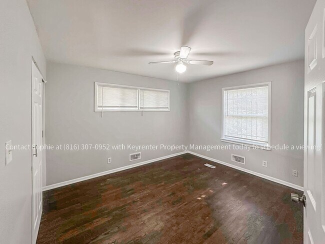 Building Photo - 3812 E 47th Terrace