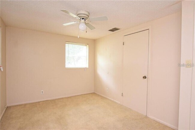 Building Photo - 1311 Standish Dr
