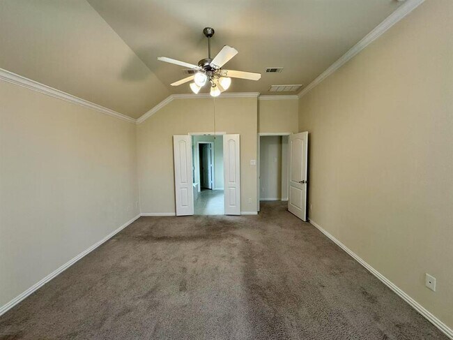 Building Photo - 30111 Twisting Springs Dr