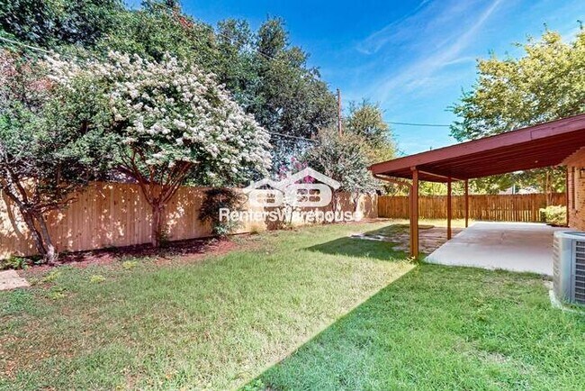 Building Photo - READY FOR MOVE-IN, 3-BEDROOM, 2-BATH HOME ...