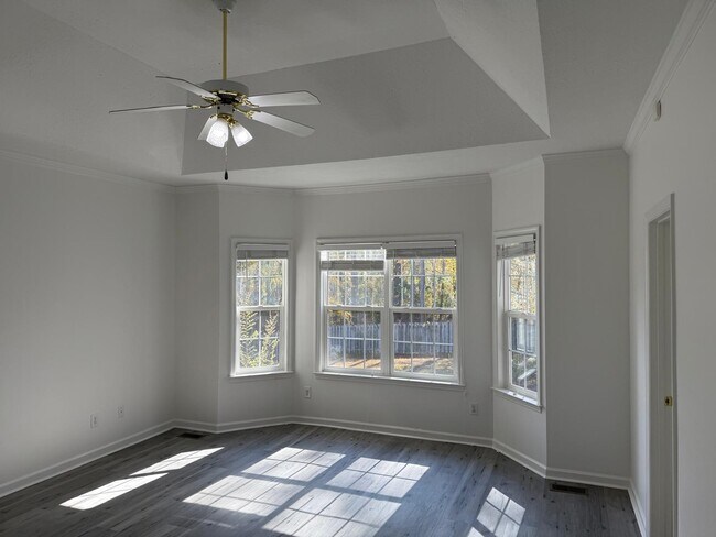 Building Photo - 297 High Chaparral Dr