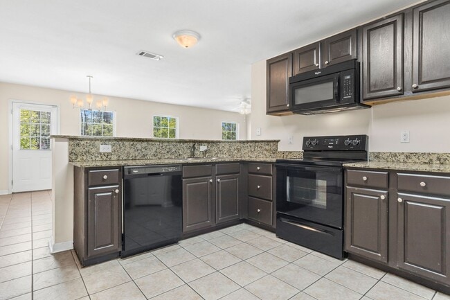 Building Photo - 14797 Nassau Dr