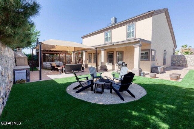 Building Photo - 3216 Tierra Palma Dr