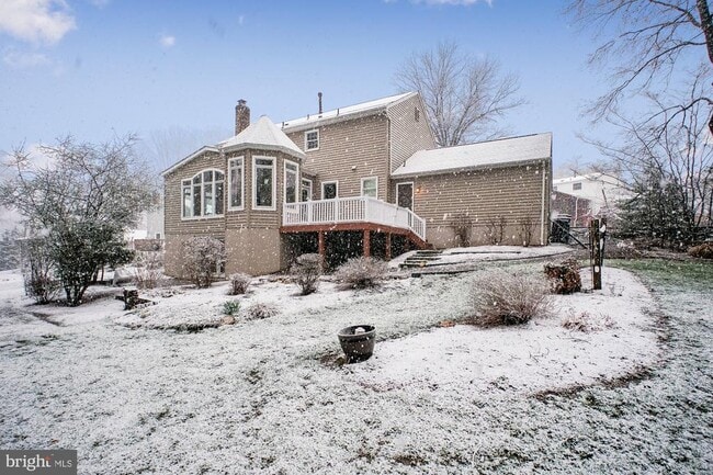 Building Photo - 4623 University Dr