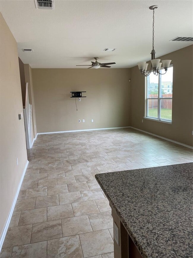 Building Photo - 1729 Arial Dr