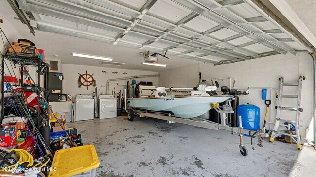 Building Photo - 5780 Palm St