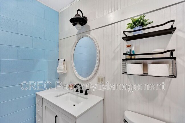 Building Photo - 1392 Eden Rd