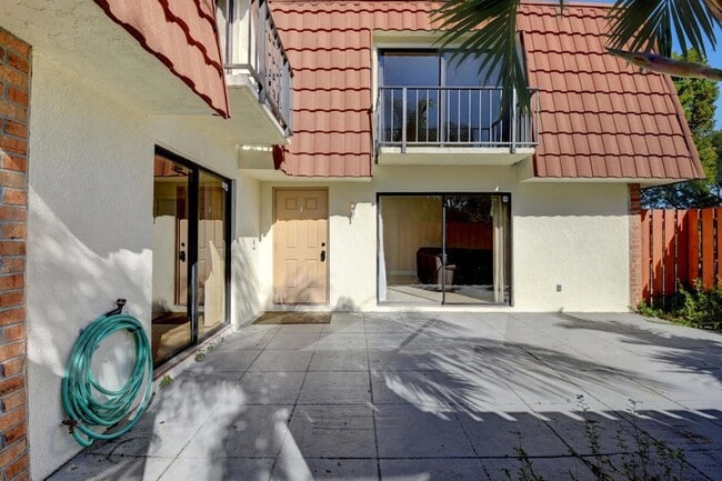 Building Photo - 3409 Spanish Wells Dr