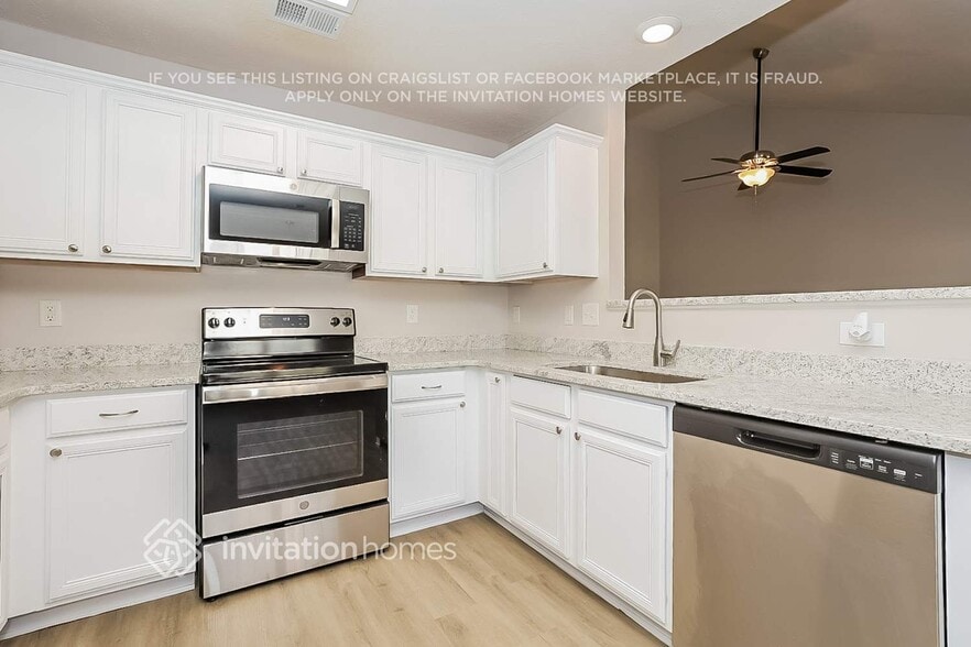 Building Photo - 308 Sarava Ln