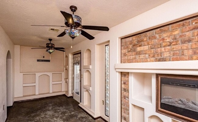 Building Photo - 3967 Breakwater Dr