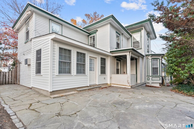 Building Photo - 43 Elmwood Ave