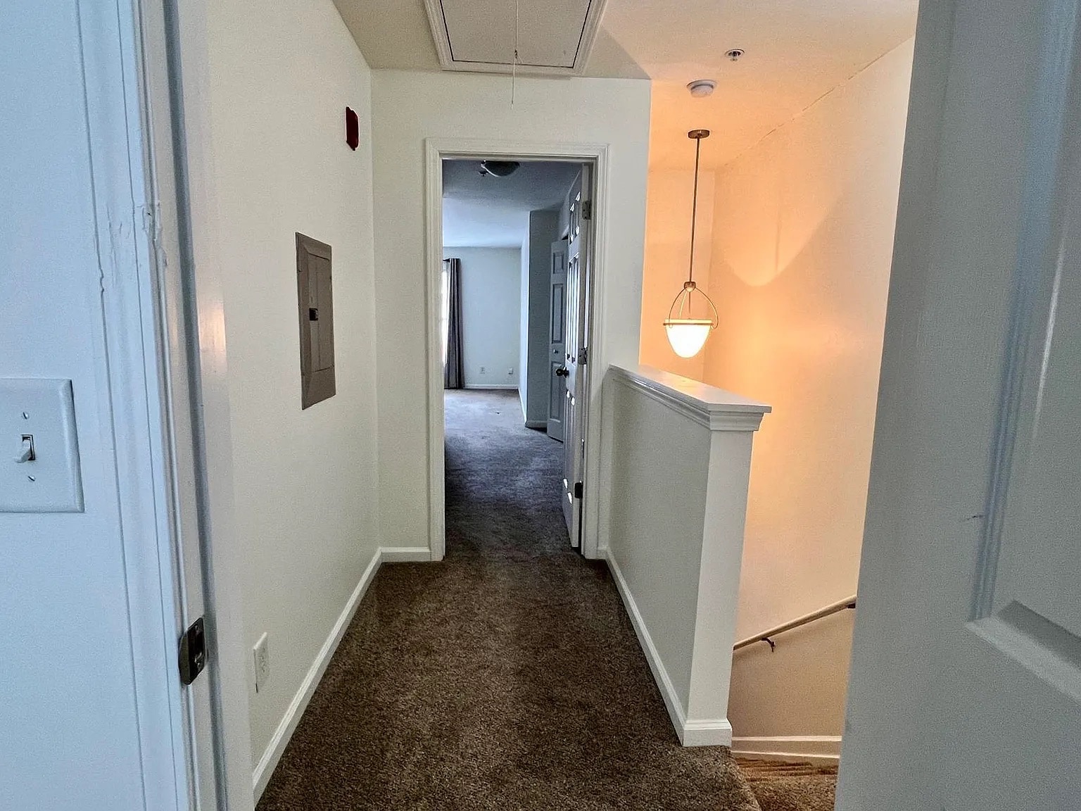 Building Photo - Room in Condo on Donatello Avenue