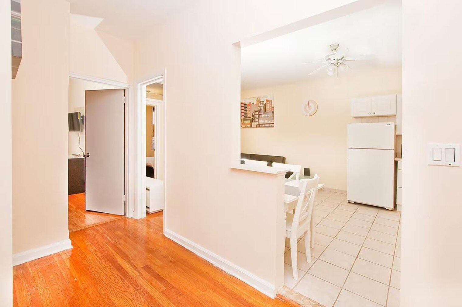 Building Photo - 236 E 80th St