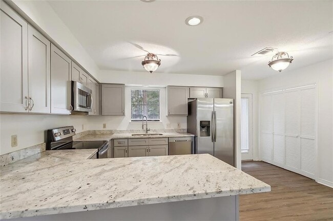 Building Photo - 309 Teal Ct