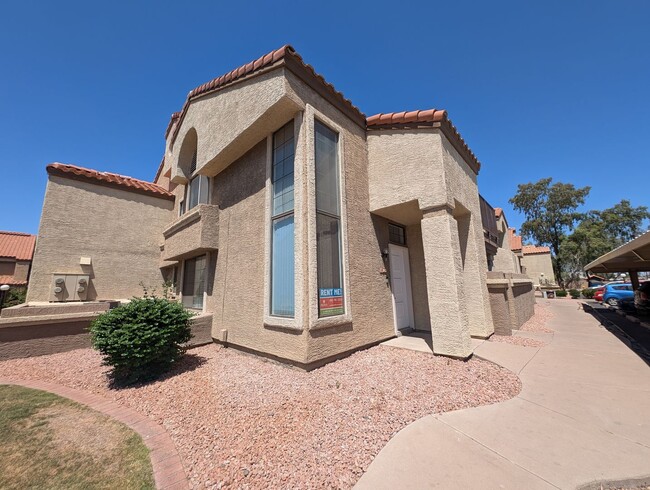 Primary Photo - 2 Bedroom Condo Unit in the Papago Park Vi...