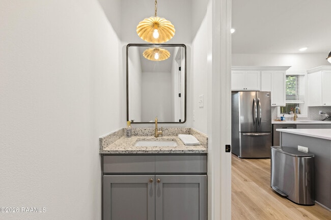 Building Photo - 105 Steiner Oaks